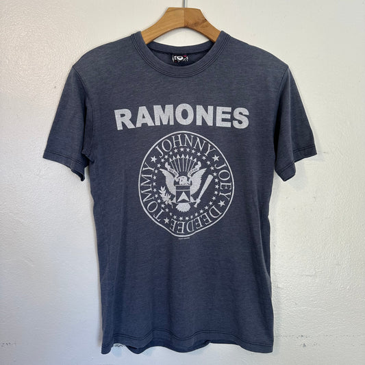 Ramones band t-shirt